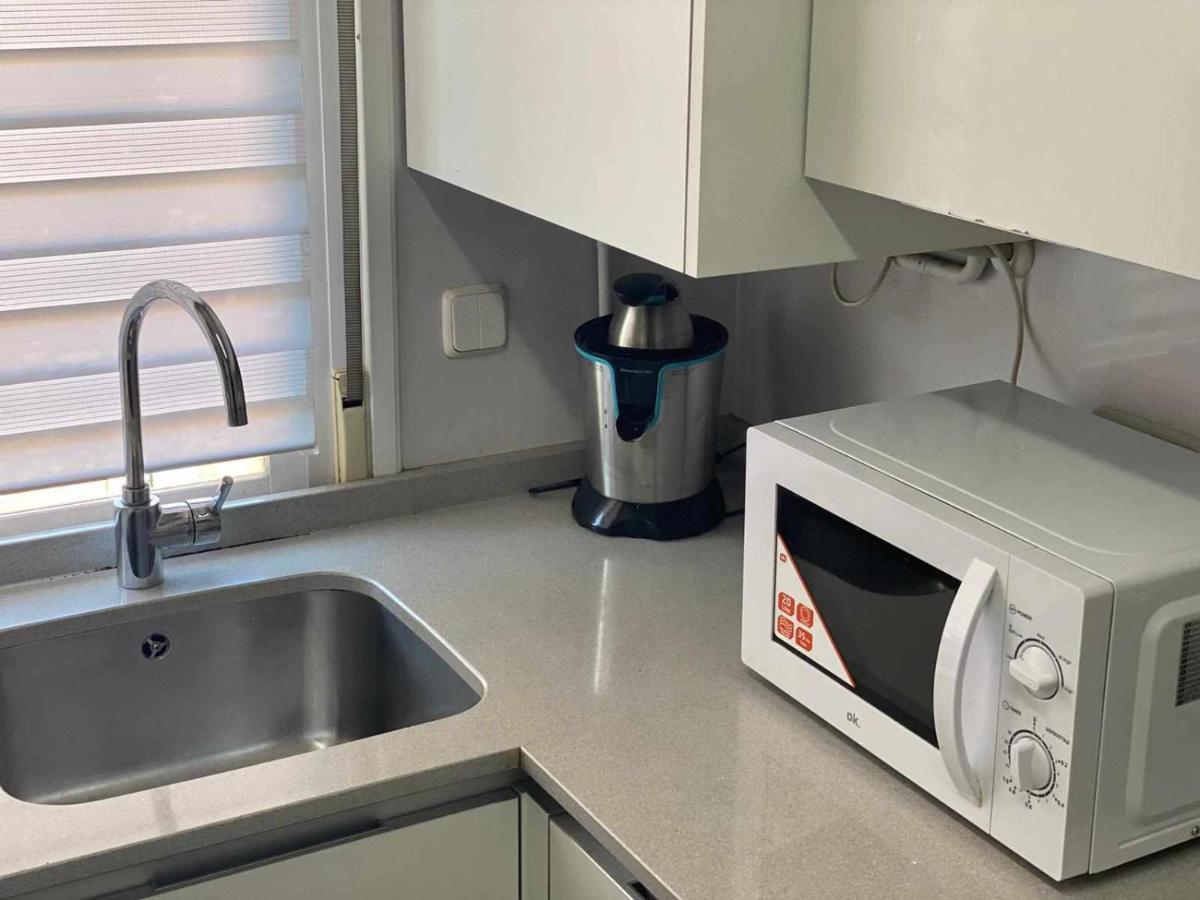 Residencia 12 Octubre Bed & Breakfast Madrid Luaran gambar