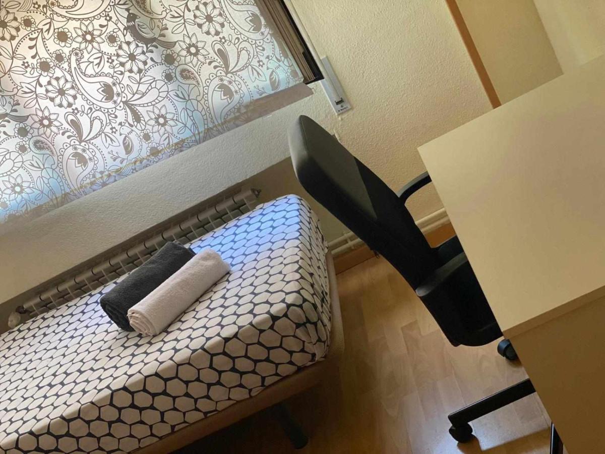 Residencia 12 Octubre Bed & Breakfast Madrid Luaran gambar
