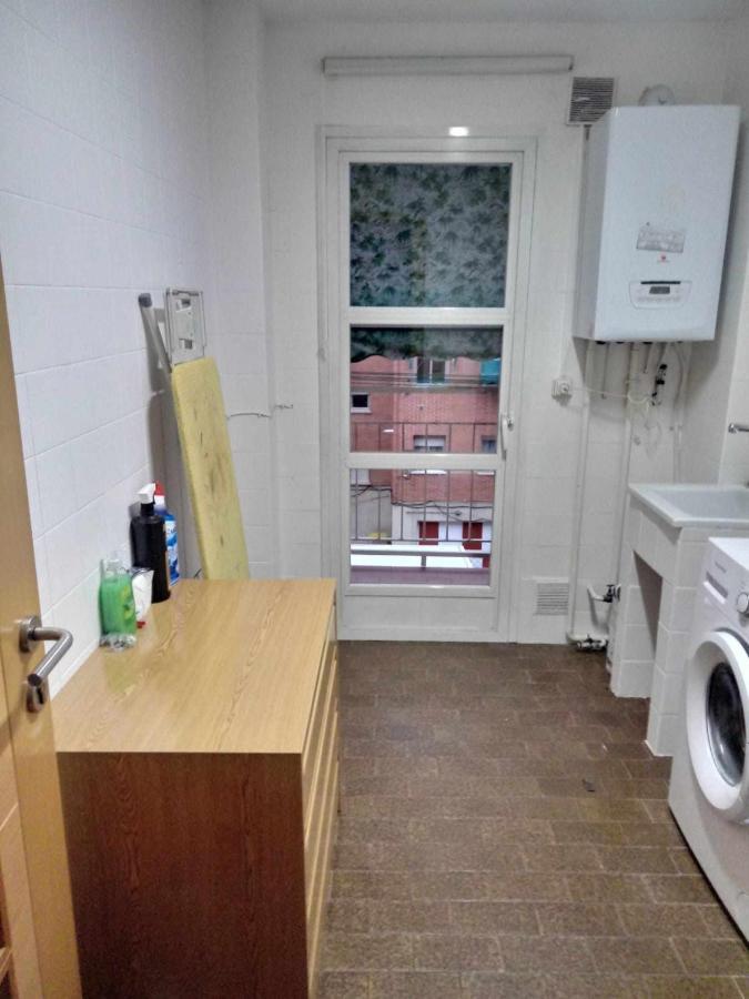 Residencia 12 Octubre Bed & Breakfast Madrid Luaran gambar